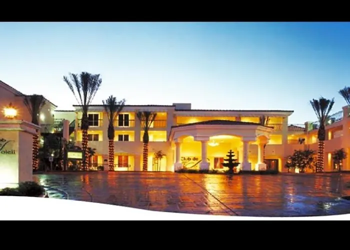 Club De Soleil